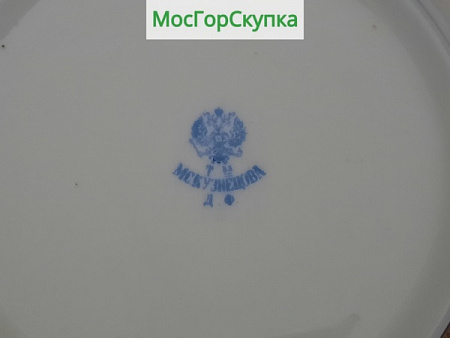 Поласкательница — Кузнецовский фарфор