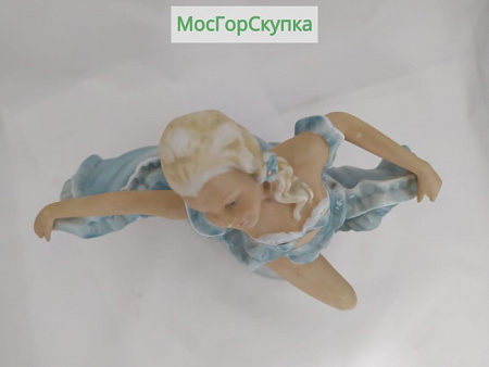 Статуэтка Девушка танцовщица — Германия.