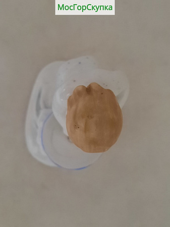 Статуэтка Девочка с тазиком.,высота 9,5 см — ЛФЗ