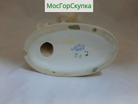 Статуэтка Юная помощница Высота 19 см  — ЛФЗ