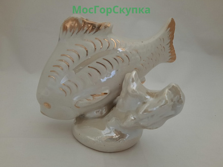 Статуэтка — Карась 1963 г — Дулёво