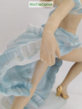 Статуэтка Девушка танцовщица — Германия.