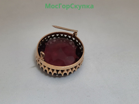 Брошь. Аметист, золото