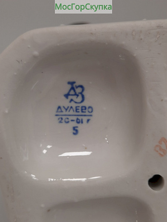 Статуэтка Узбечка с чайником — Дулёво