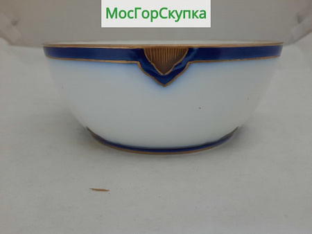 Поласкательница — Кузнецовский фарфор
