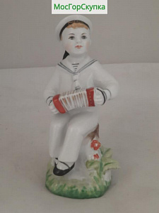 Купить Статуэтка Морячок с гармошкой. Смелый, высота 13 см — ЛФЗ