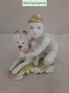 Купить Статуэтка Юный пограничник, высота 13 см — ЛФЗ